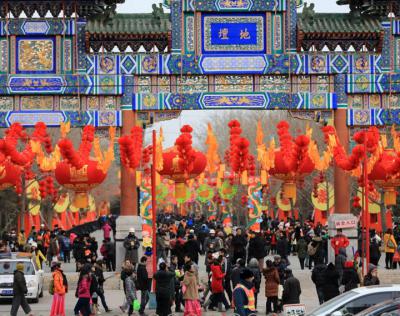 temple fair during Chinese New Year, a worst time to visit China