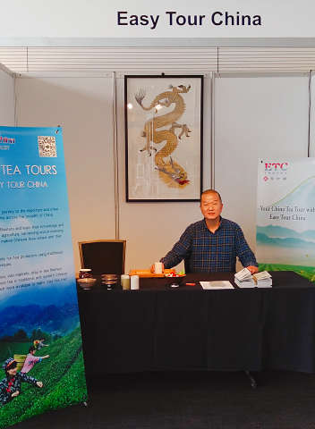 Meeting Tea Master Stephen Carroll at Australian International Tea Expo