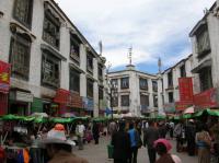street outside jokhang temple