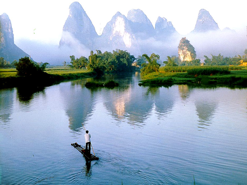 http://www.easytourchina.com/images/Photo/top-10-destinations-in-china-for-honeymooners/p852_d20120813171247.jpg