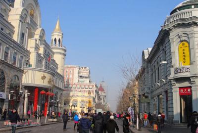 Touring Harbin Pedestrian Central Street